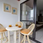 Iso86B - Sacada Com Churrasq, 2 Dorm, Climatizado