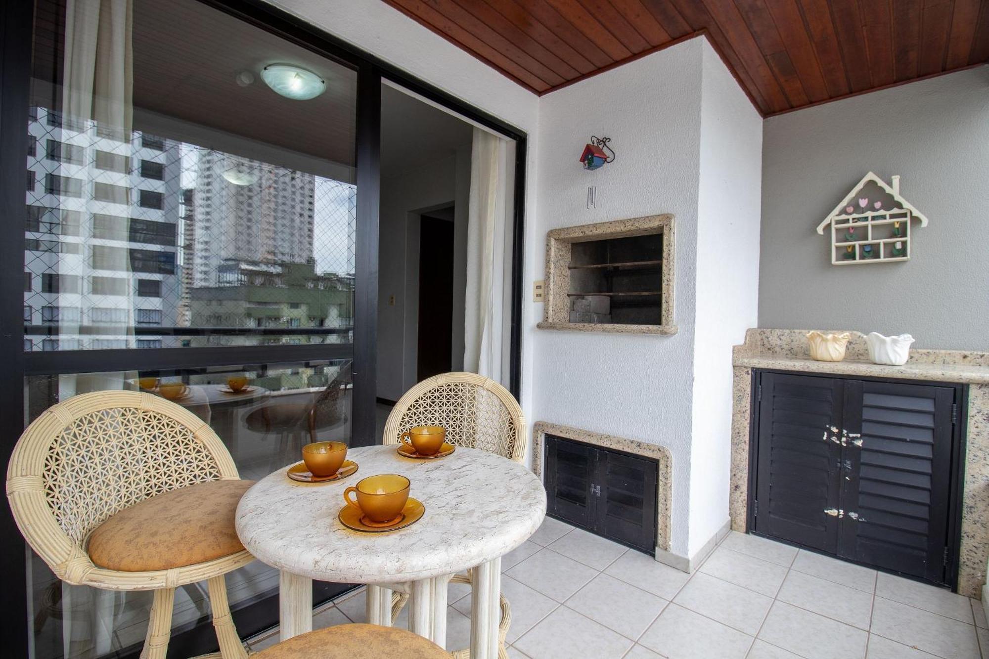 Iso86b - Sacada Com Churrasq, 2 Dorm, Climatizado * Balneario Camboriu